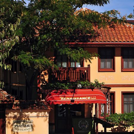 Family Hotel At Renaissance Square Plovdiv Eksteriør billede